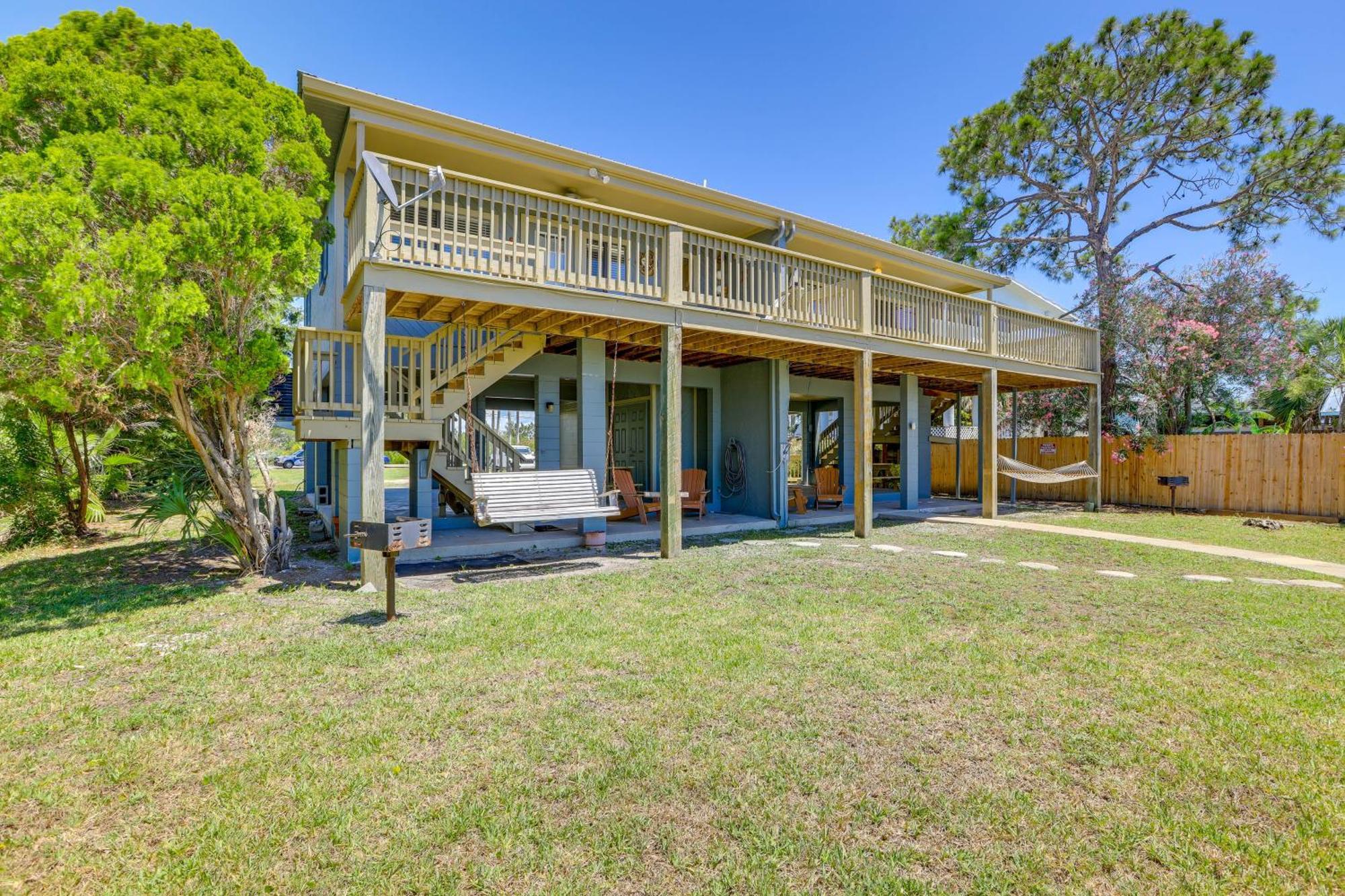 Waterfront Cedar Key Duplex Home Grill And Dock! المظهر الخارجي الصورة